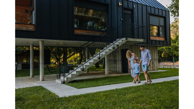 HIPOCREDIT Latvijā: kā darbojas nekustamā īpašuma nodrošinātie aizdevumi privātpersonām un uzņēmumiem?